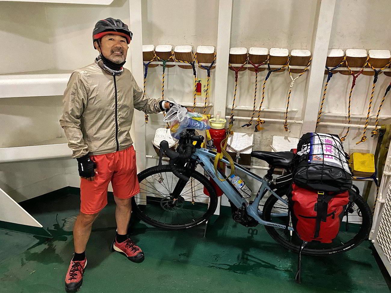 徳島からフェリーに乗って和歌山へ向かった