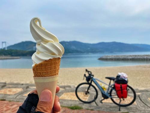 しまなみ海道の伯方島で食べた塩ソフトクリーム
