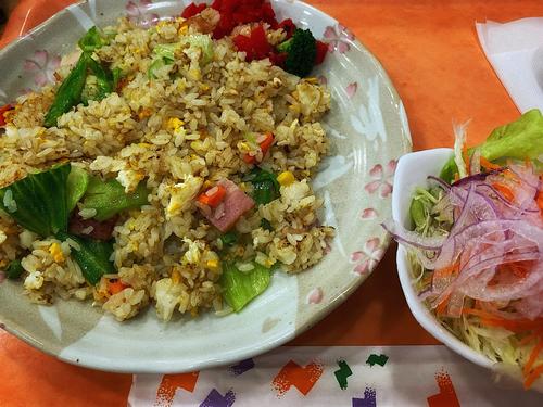 道の駅でようやく昼ごはんにありつく。大盛りのピラフを一気に食べきった
