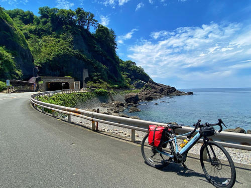 日本海を眺めながら北上。天気も良く最高の気分