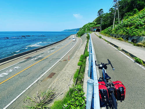 車の通らず安全に走れるサイクリングロードが全国にできてほしい