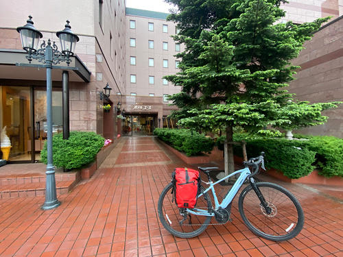 盛岡のホテルを出る朝も雨だった