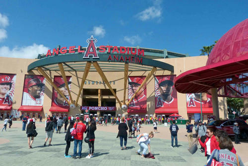 大谷選手が所属するエンゼルスのスタジアムはアナハイム市にあります