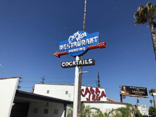 カサ・ベガスはLAでは有名な老舗メキシカンレストラン