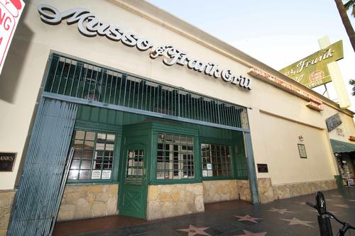 古き良き時代のハリウッドを象徴するムッソー＆フランク・グリルは、ここだけが時の流れが止まったかのような雰囲気で今も残っています