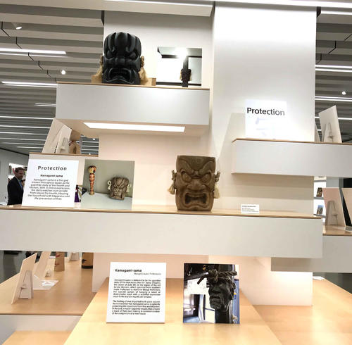 伝統工芸品の展示も