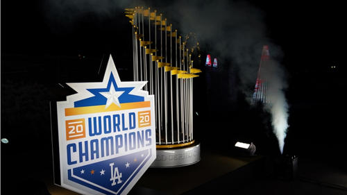 優勝に関する展示もあるドジャースタジアムのホリデーイベント　（写真は公式サイトより）