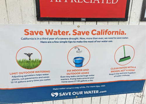 節水を呼び掛ける広告