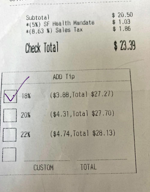 飲食店でのレシートにも、最初からチップを計算した金額が表示されるようになってきています