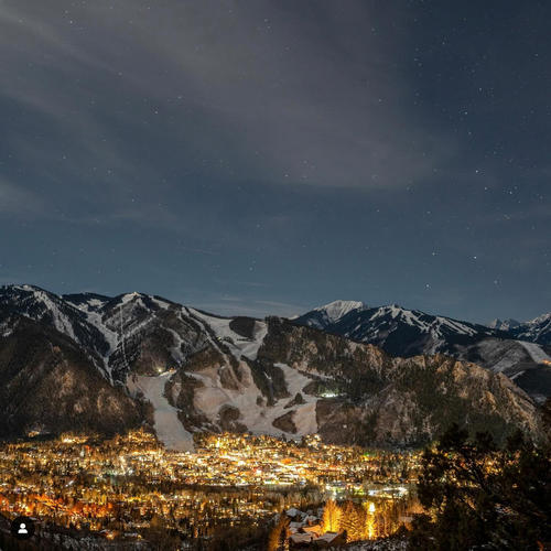 LAから飛行機で２時半ほどで行けるスキーリゾートはハリウッドセレブの社交場　　Aspen-Snowmassの公式インスタグラムより