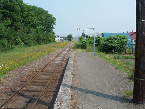 かつては石狩沼田方面に伸びていた線路も今は途絶えている（2012年6月）