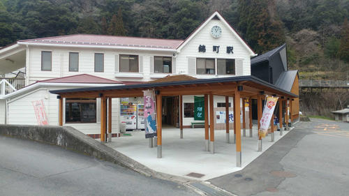 〈8〉終点の錦町駅