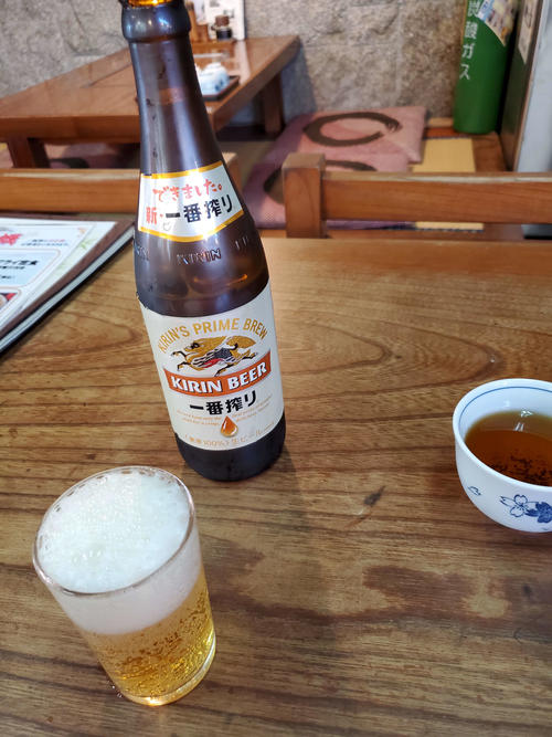 〈12〉猛暑に昼間から至福の一杯。これが可能なのは鉄道旅のよさ