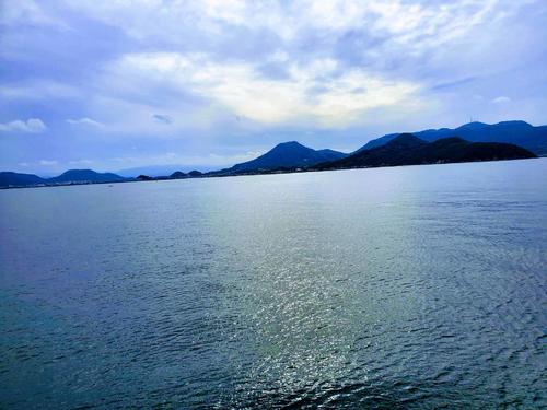 〈９〉船に乗ると瀬戸内海の島の多さが実感できる