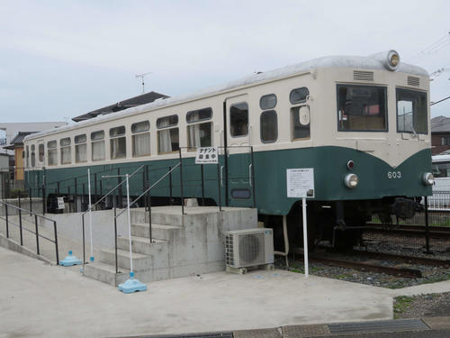 〈8〉紀伊御坊駅の隣はかつて活躍したキハ603が展示されている