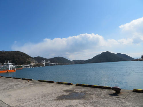 〈9〉日生駅を降りるとすぐ海が広がる