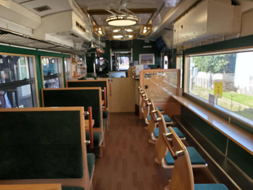 〈3〉「べるもんた」の車内