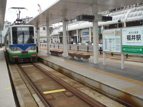 〈12〉福井駅で折り返す