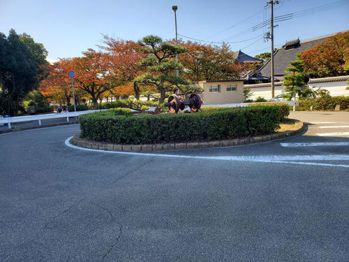 〈13〉高砂駅跡はロータリーで鉄輪が残る
