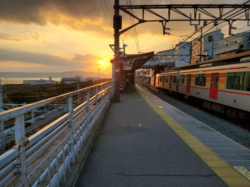 〈14〉滝の茶屋駅の夕暮れ