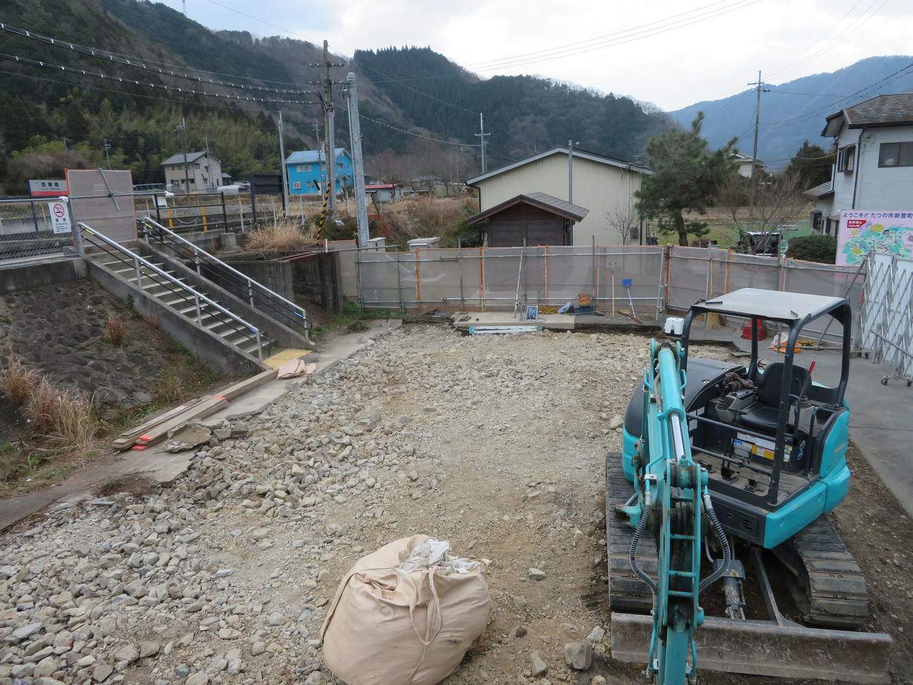〈14〉西栗栖は駅舎が解体された直後だった（2020年2月）