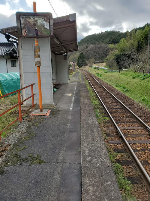 コラムニッカン鉄道倶楽部福塩線　途中、早朝起床に徒歩の疲労でウトウトも遅れずゴールの塩町へ
