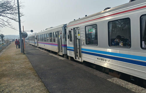 （5）三江線の廃線を間近に3両編成で運行されていた