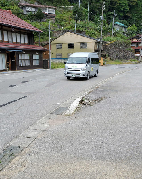 〈3〉小谷村村営バスはワゴン車タイプだった