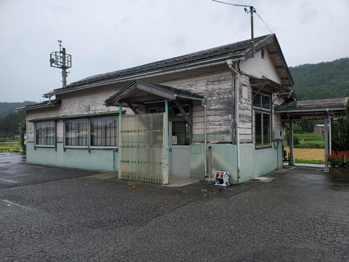 〈7〉頸城大野の駅舎
