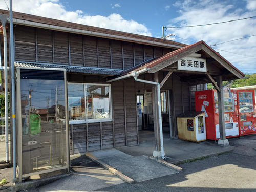〈14〉かつては港への支線が分岐していた西浜田