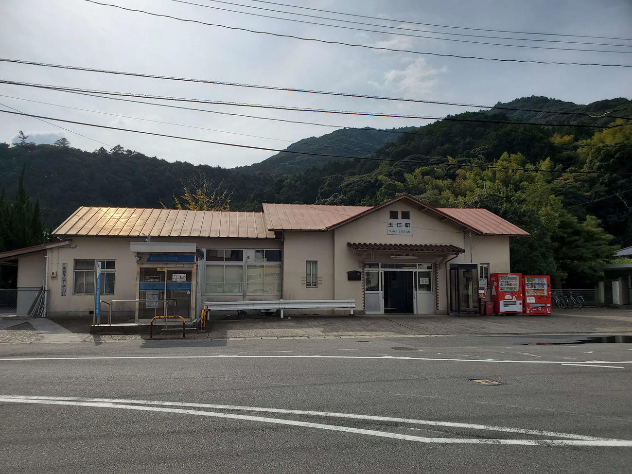 〈6〉大正期からの駅舎が残る玉江は急行停車駅だった