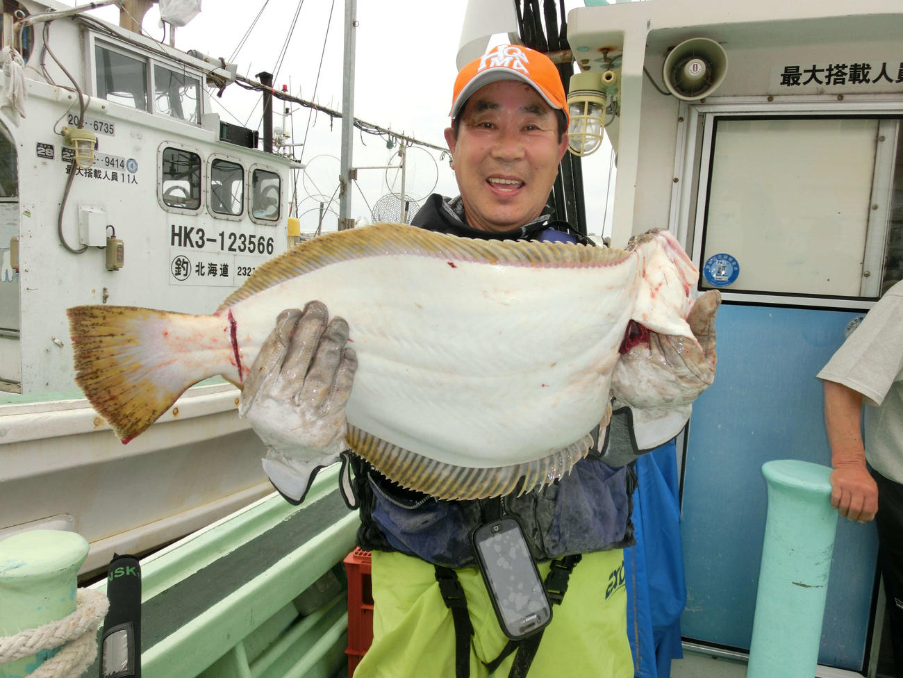 北海道 川白沖 二段潮苦戦も65センチ大型ヒラメ 釣り 日刊スポーツ