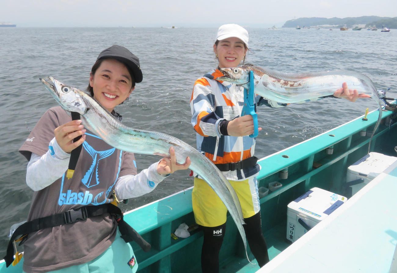 太田唯（左）は110センチ、利水つばさは108センチ。ともにメーター超をゲット！