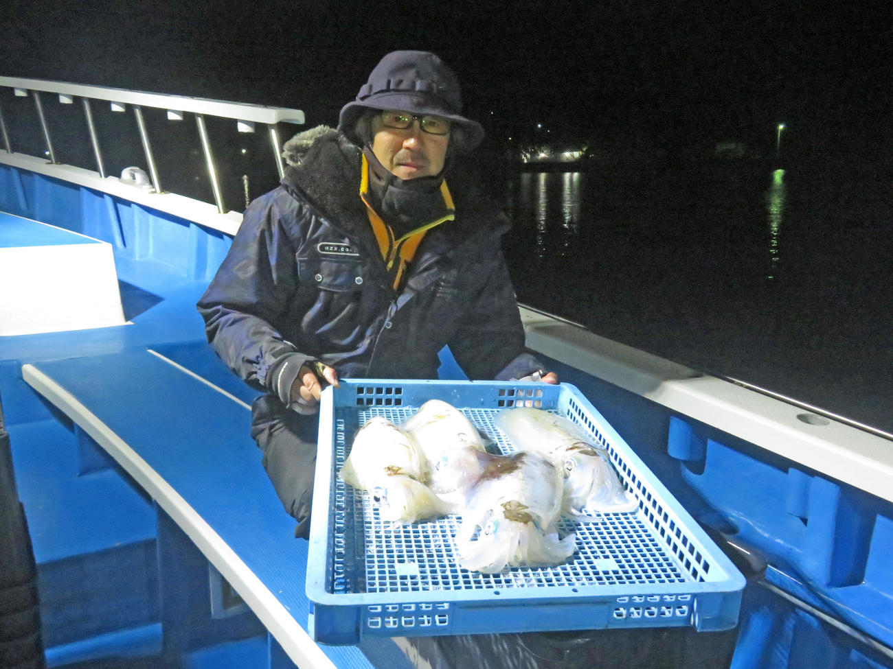 4匹を釣り上げサオ頭となった金枝広幸さん