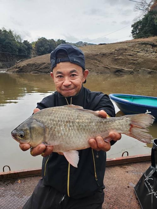 三島湖「ともゑ」山崎剛一さん