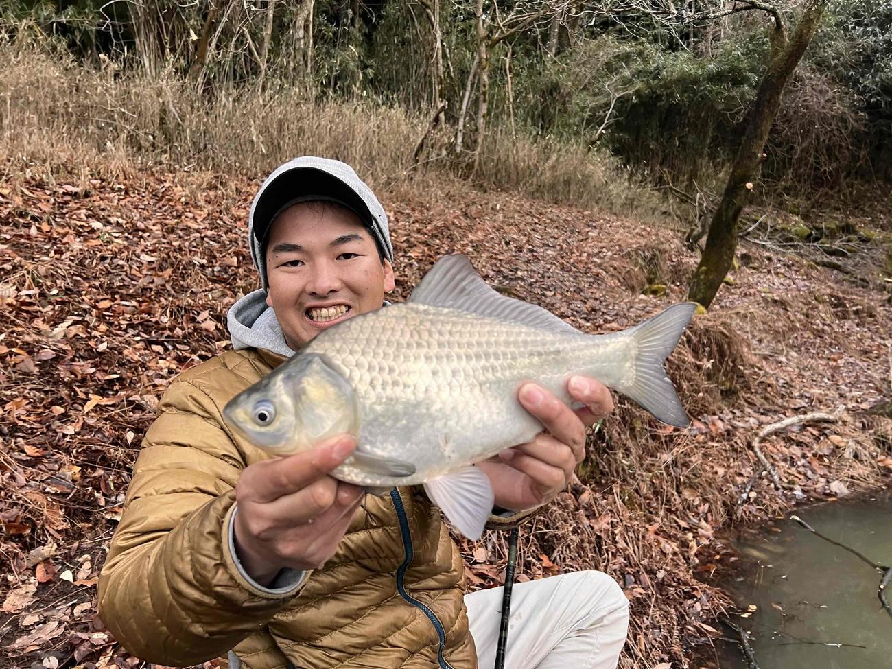 強烈な引きを見せた38センチのヘラブナ