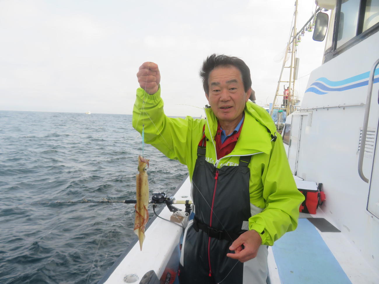 船中1匹目の志田茂夫さん