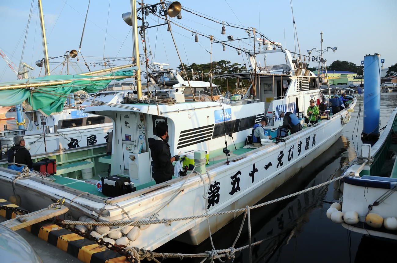 えびす屋釣具店の大型乗合船「第51えびす屋丸」