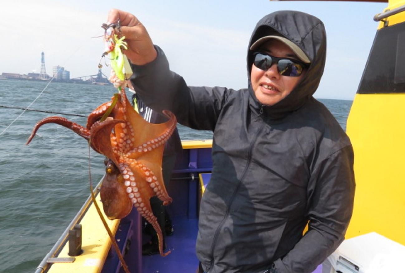 5匹でサオ頭獲得の小黒成樹さん