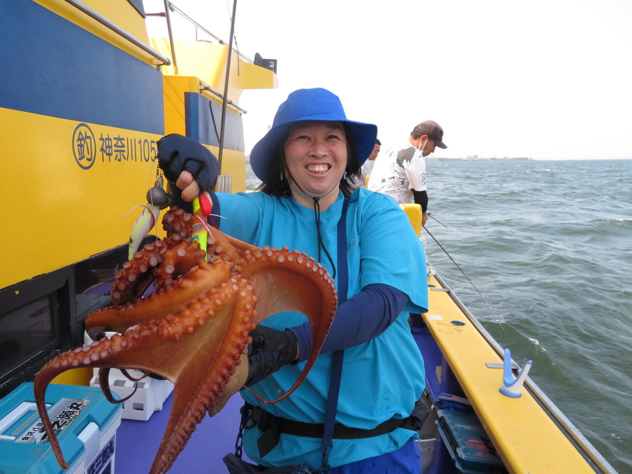 小黒さんと同じくサオ頭獲得の山口真澄さんは、この日最大1.5キロに笑顔
