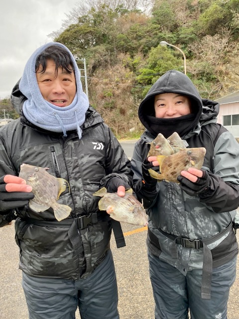 勝山「宝生丸」でカワハギが食い良好