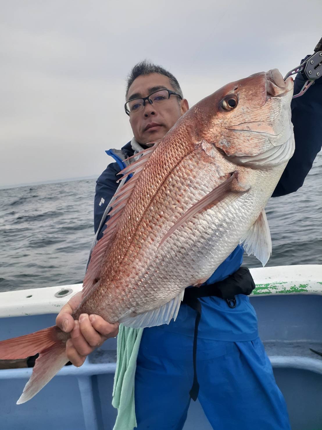 鹿島「第三幸栄丸」では2日連続5キロ台のマダイが浮上