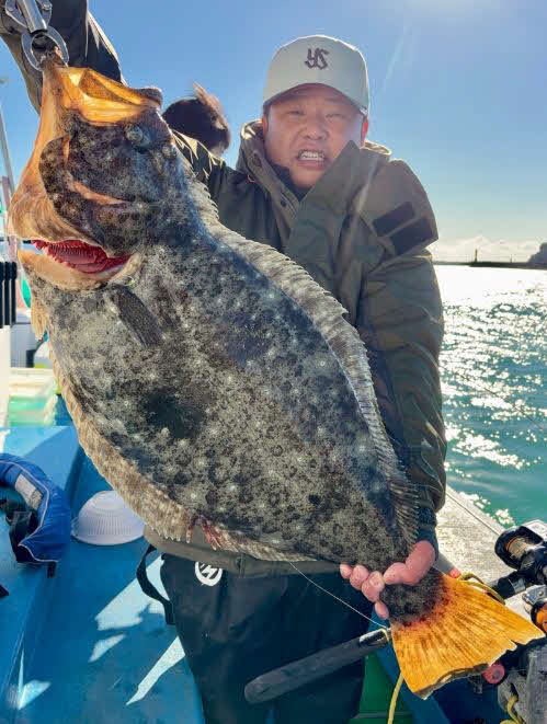 大原の浅場で上がった5キロの大型ヒラメ