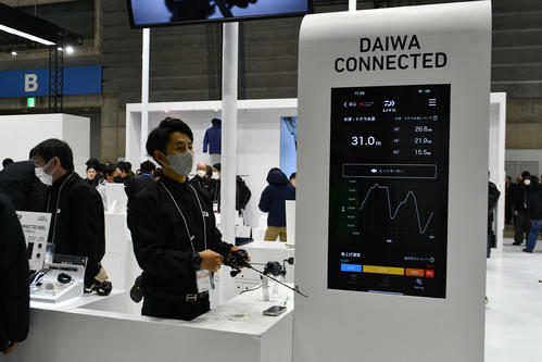ダイワでスマホと連動した「DAIWA CONNECTED」のデモンストレーション