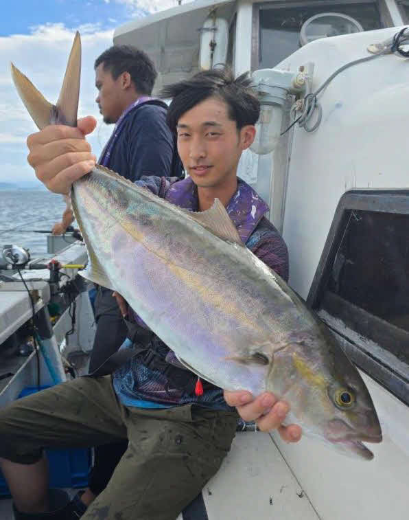 久料「魚磯丸」の泳がせ五目で釣れたカンパチ