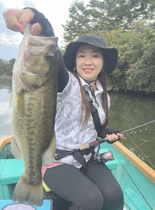 亀山湖でヒットした42センチのブラックバス