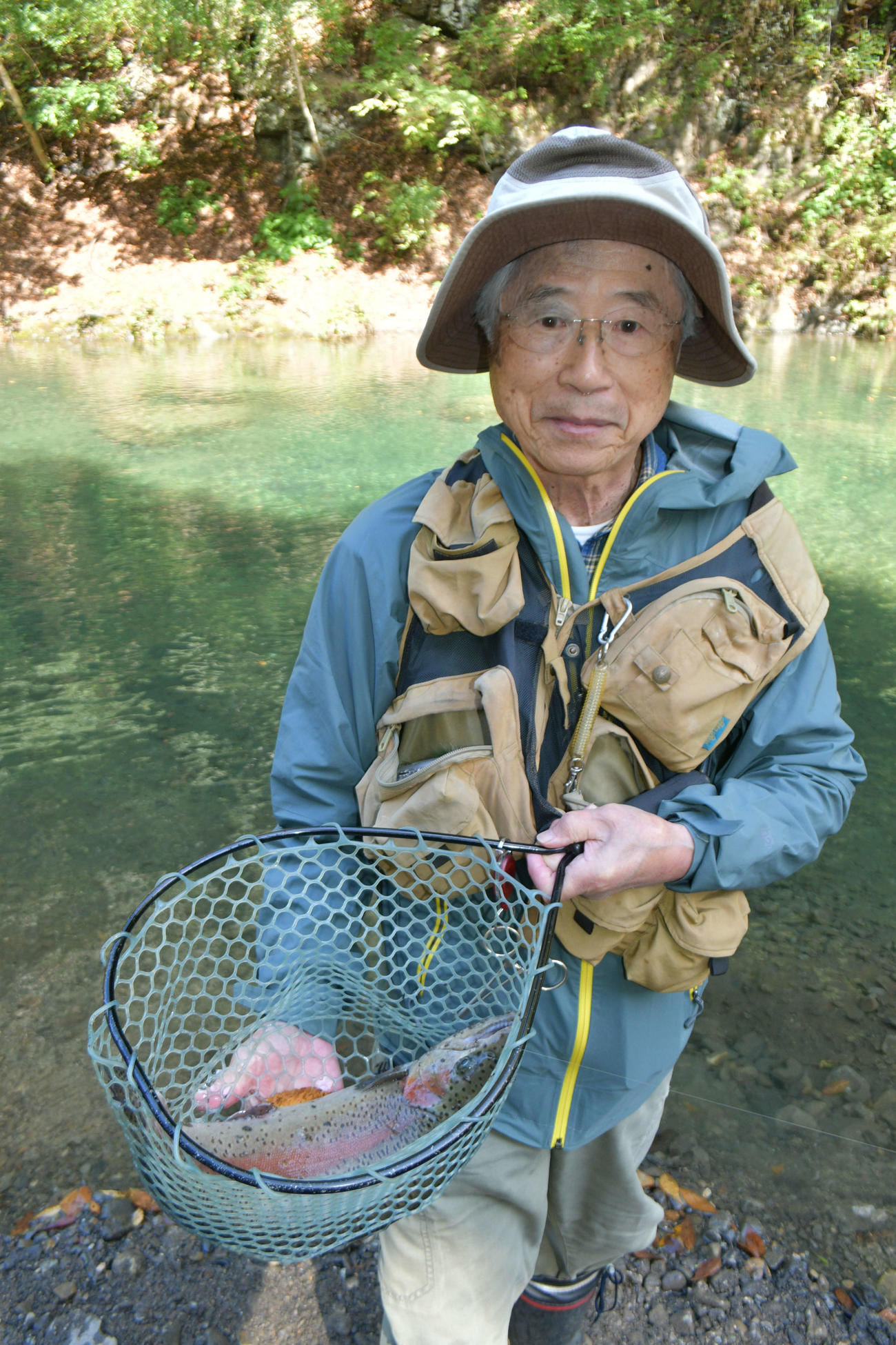 足場のいい場所で楽しむ田口基さん
