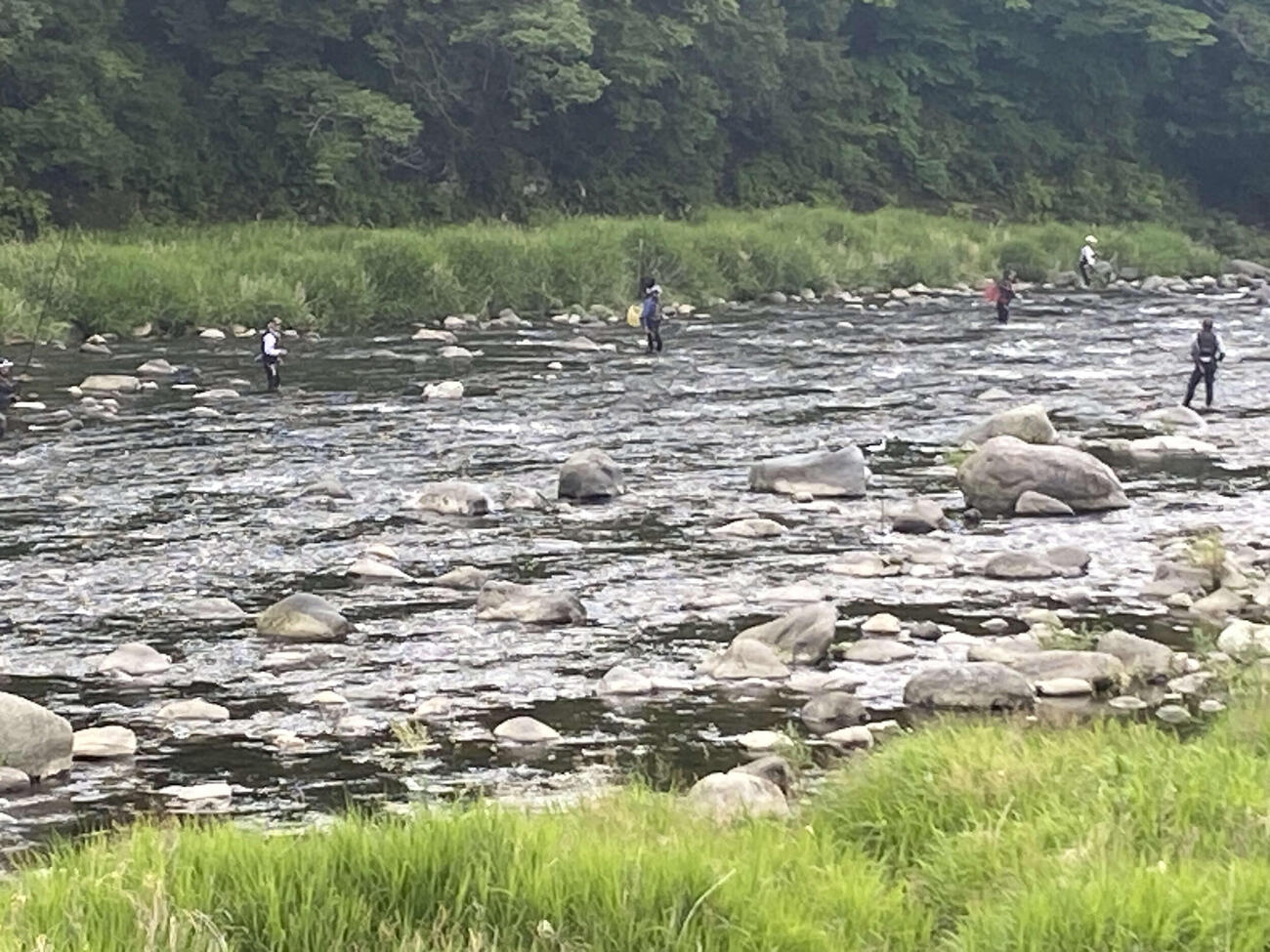 3月1日ともなれば多くの釣り師が渓流にやってくる（昨年の解禁風景）