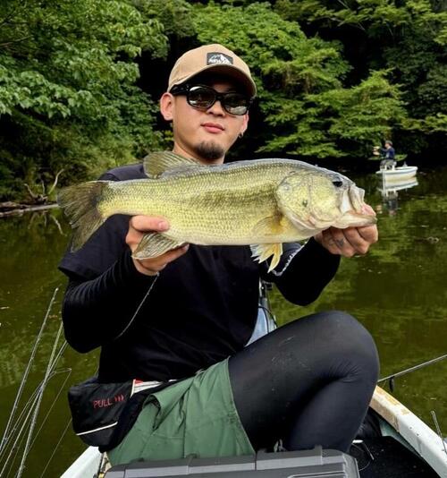 大型バスがヒットする条件がそろいつつある亀山湖