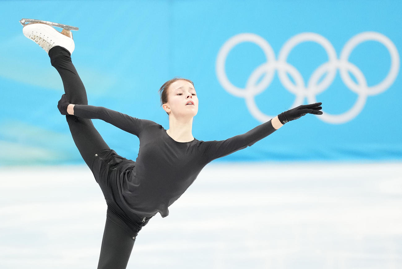 北京五輪会場の首都体育館で練習するシェルバコワ（撮影・菅敏）